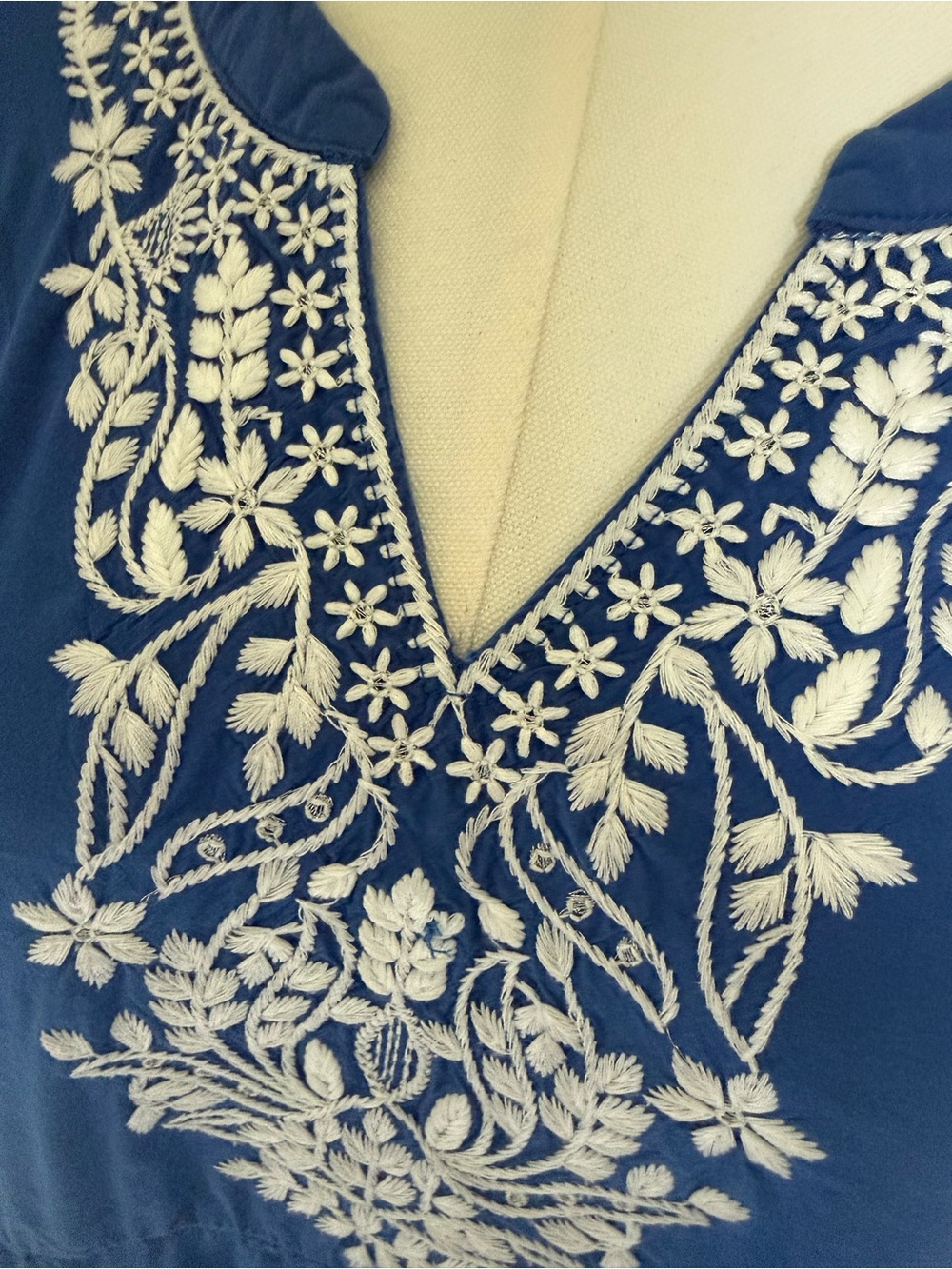 Luna Moon Anthropologie Women's Blue Embroidered Tunic Blouse - Boho V-Neck - Picture 3 of 9